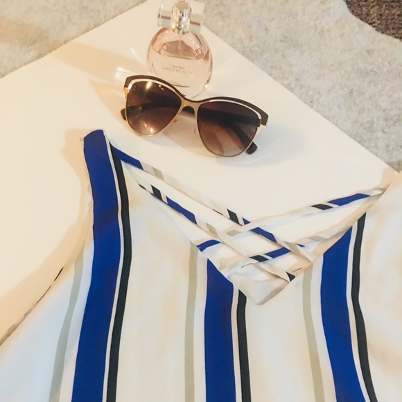 Sami & Jo Blue/ White Blouse- Small - Picture 3 of 6